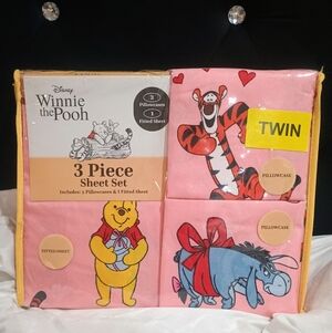 New Adorable Disney Winnie the Pooh Twin Sheet Set